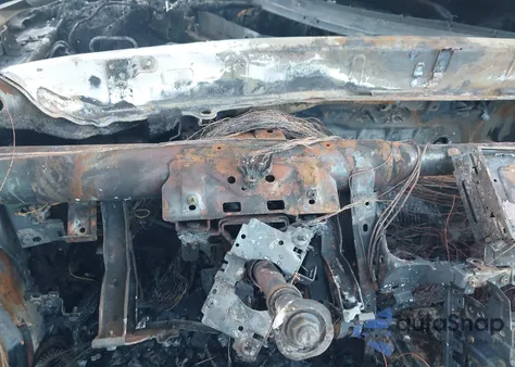 2015 Infiniti Q50 Premium z USA, uszkodzony, nr VIN JN1BV7AP4FM331473